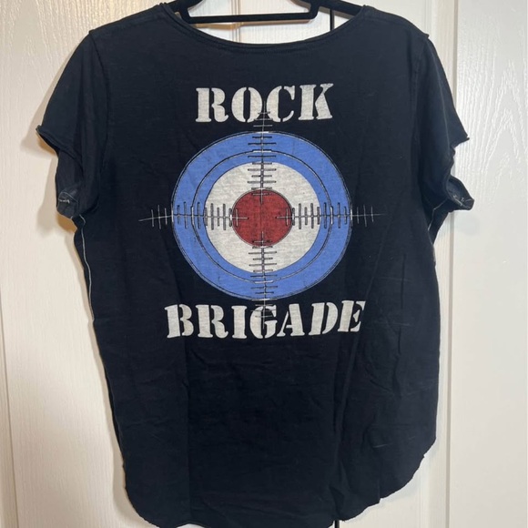 TRUNK LTD Def Leppard distressed Tee sz M - Picture 2 of 3